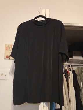Susan Graver Black Short-Sleeve Crew Neck Tee